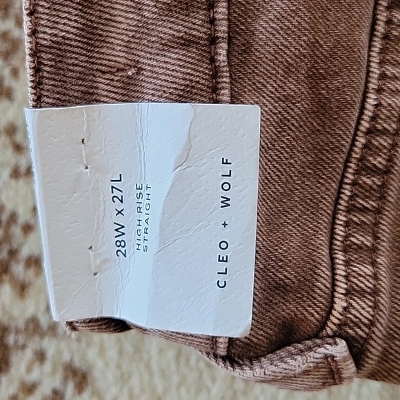 Cleo & Wolf Cropped Jeans - Picture 3 of 4